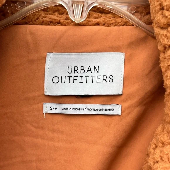 Urban Outfitters teddy coat - Picture 4 of 5